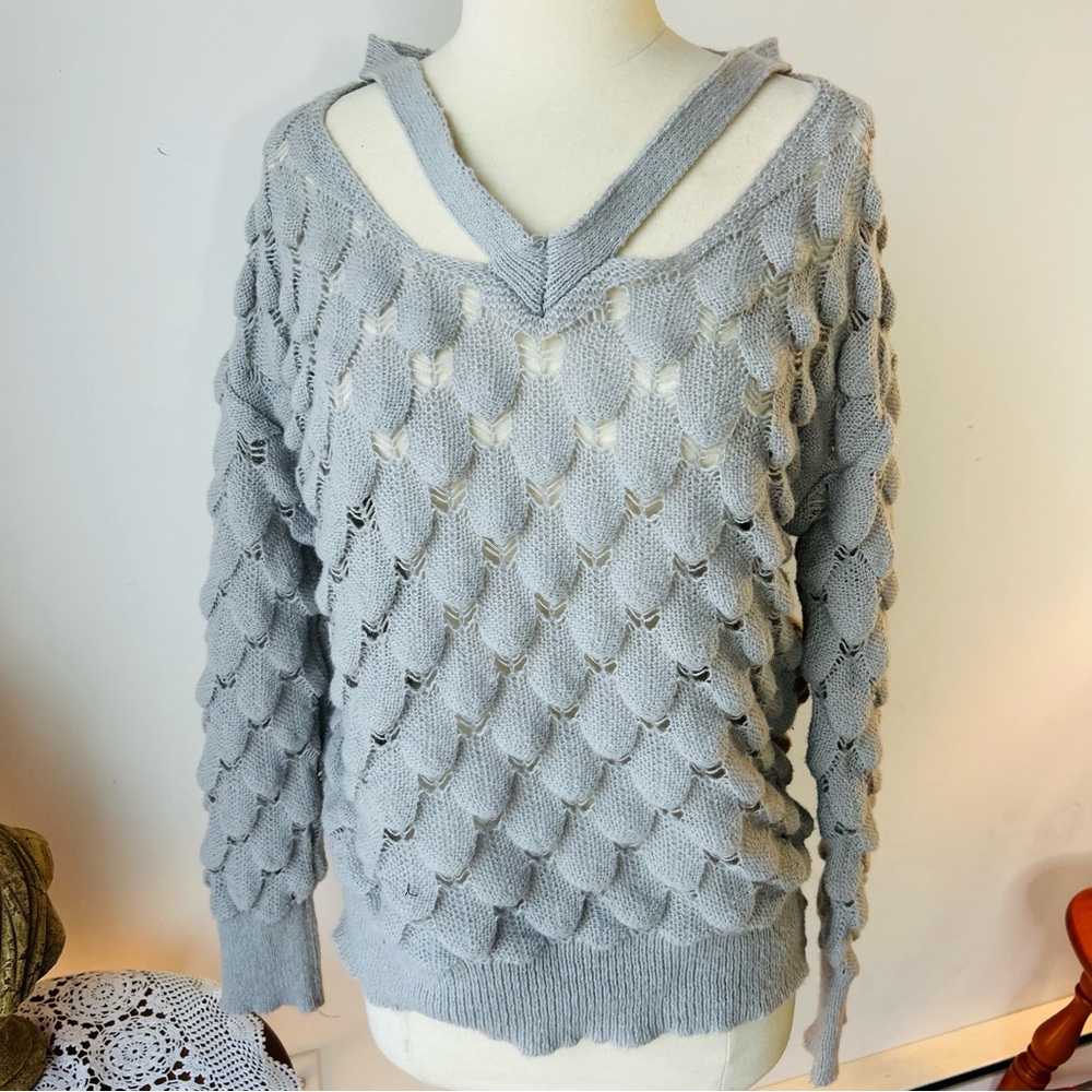 Gray Women's Sweater with Unique Cutout Design S/M